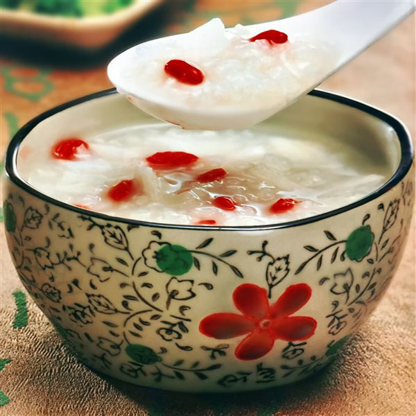 Delicious Chinese Congee With Yam And Goji Berries