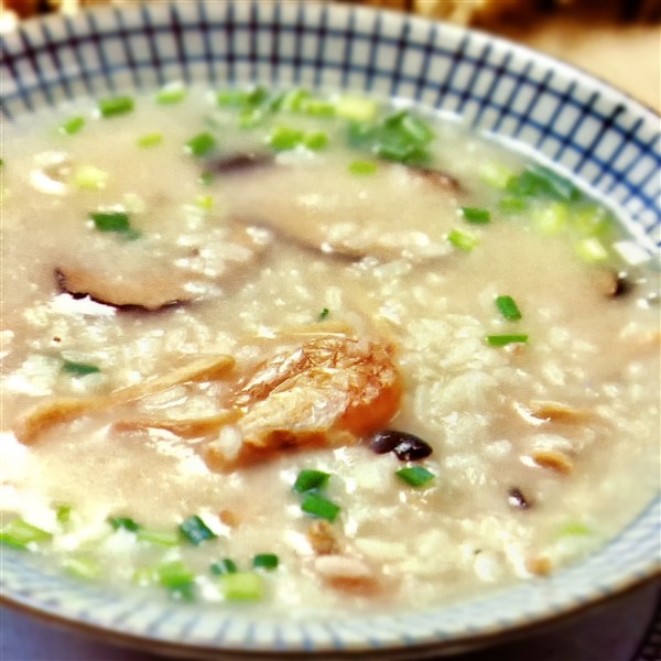 Delightful Chinese Dried Shrimp, Squid And Mushroom Congee 