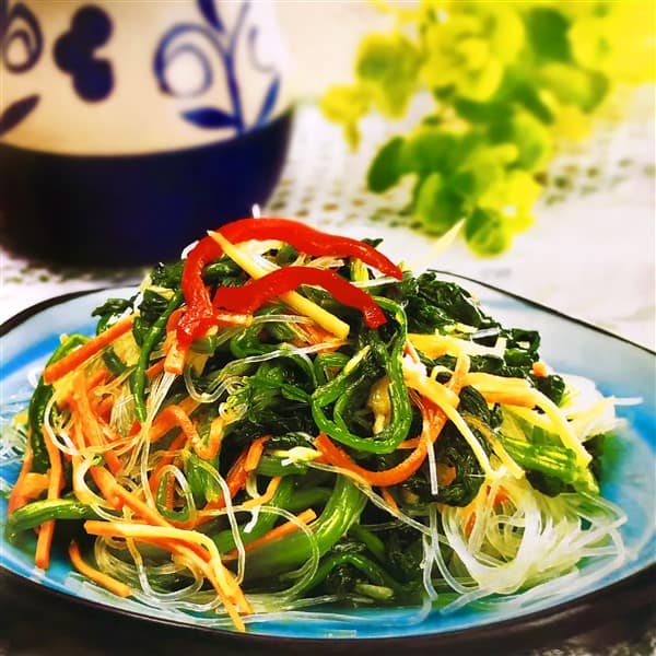 Wonderful Chinese Carrot Spinach Salad