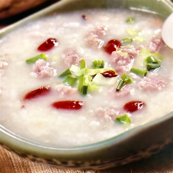 Delicious Flavourful Chinese Lamb Congee With Goji Berry