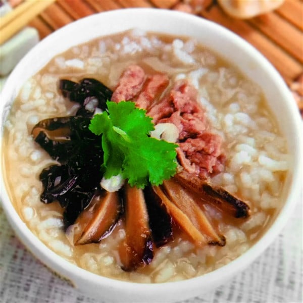 Best Pork And Mushroom Congee With Black Fungus  For Breakfast