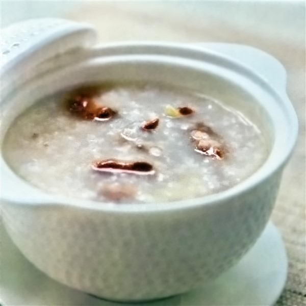 Chinese Traditional Beef Congee Served In Bowl For Dinner