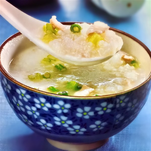 Delicious Chinese Lean Pork And Celery Congee