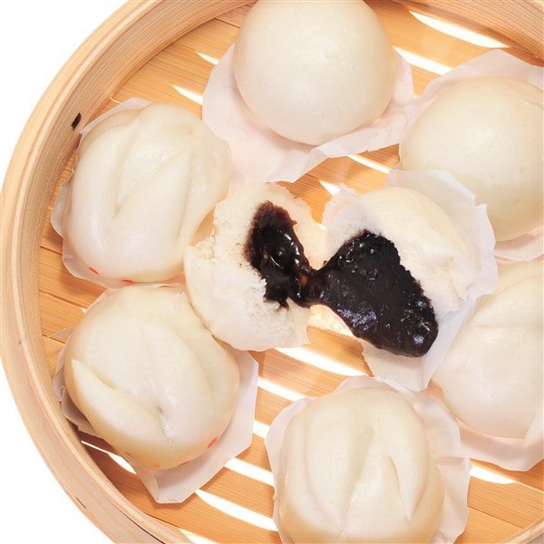 Bean Paste Buns In Bamboo Steamer