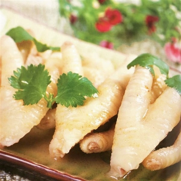 Chinese Dim Sum Chicken Feet With Sand Ginger Sauce 