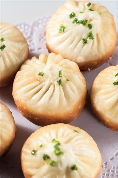 Crispy Cantonese-Style Pan-Fried Pork Buns 